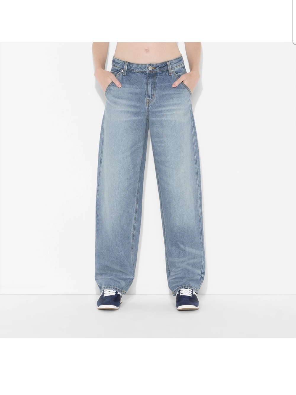 Wild Fable Mid Rise Relaxed 90s Straight Jeans Light Wash Size 00